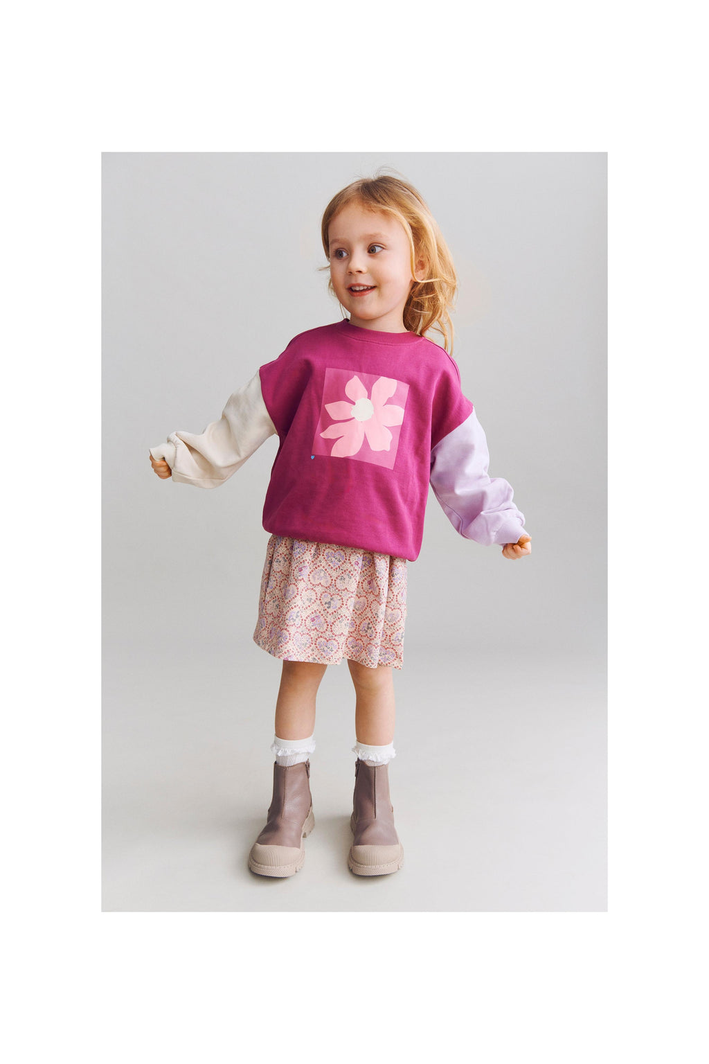 Anna Short-Sleeved Jersey Dress - Magenta Heart Flowers