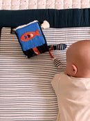 Cube D'Activites En Velours Bleu