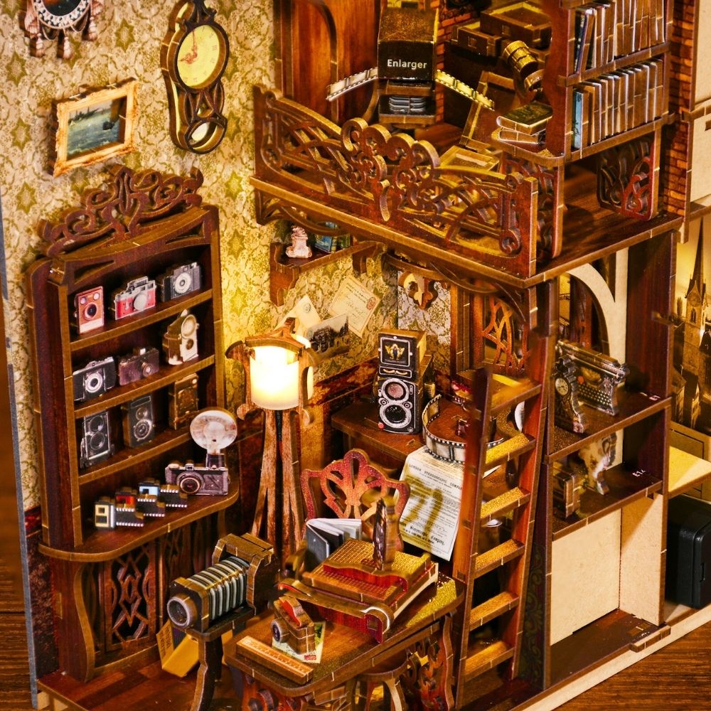 Book Nook - La Chambre Noire