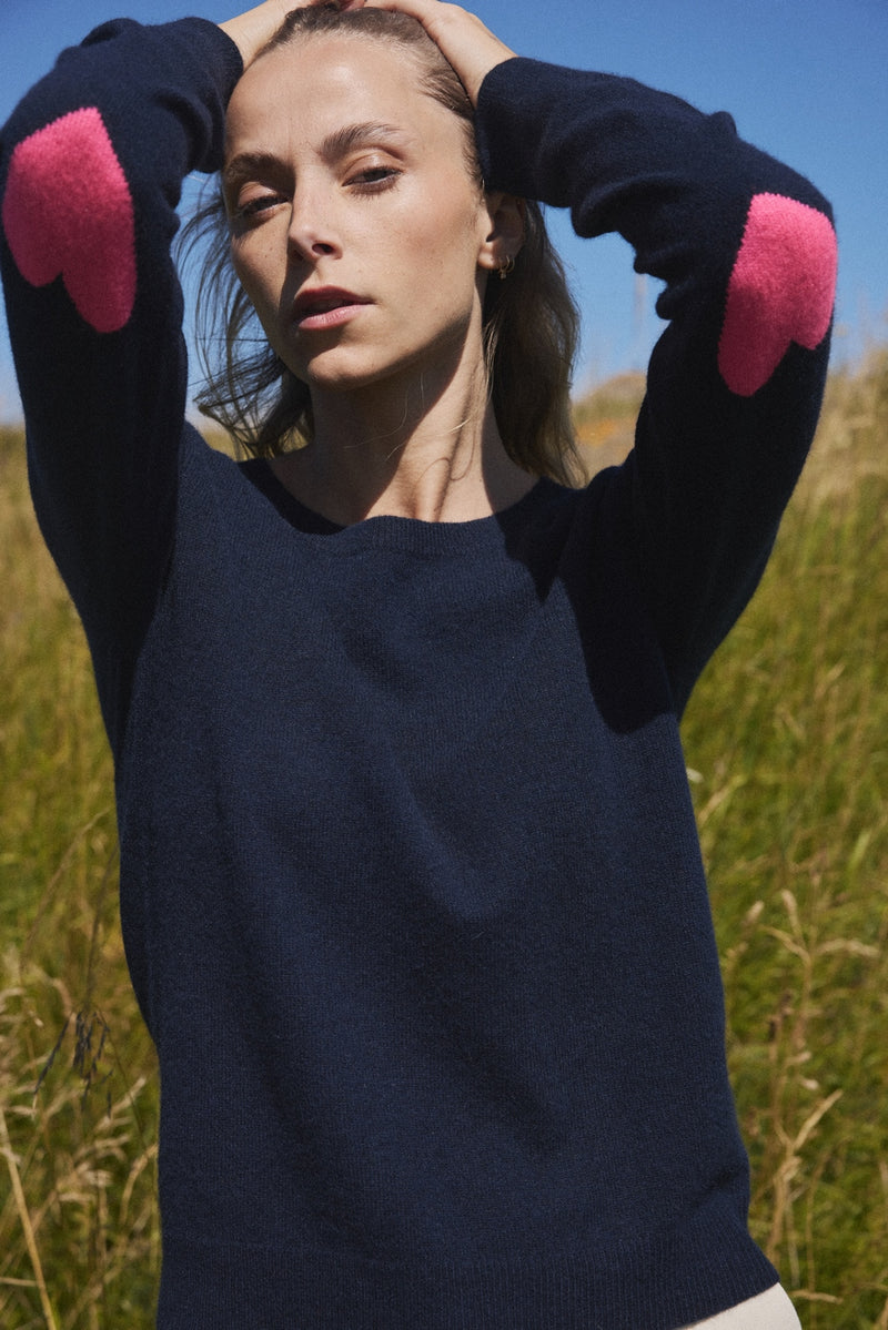 Zaime Crewneck Sweater - Navy Blue Fluorescent Pink - 100% Recycled Cashmere - Woman