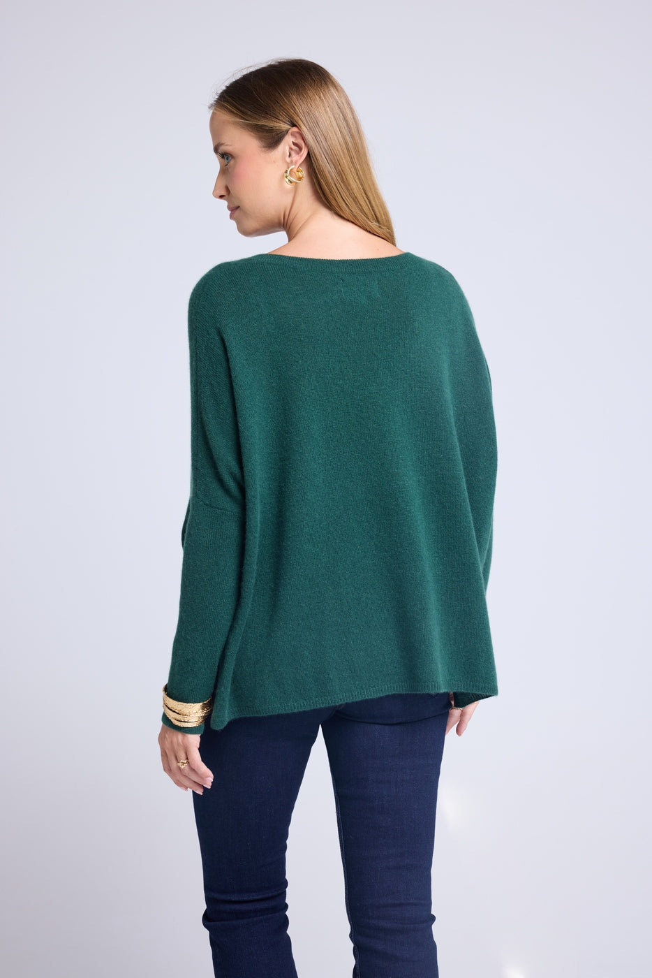 Sweter ponczo z dekoltem V Zancha – butelkowa zieleń – damski