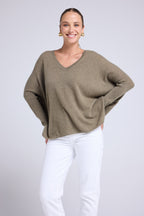 Jersey Cuello V Poncho Zancha - Verde Caqui