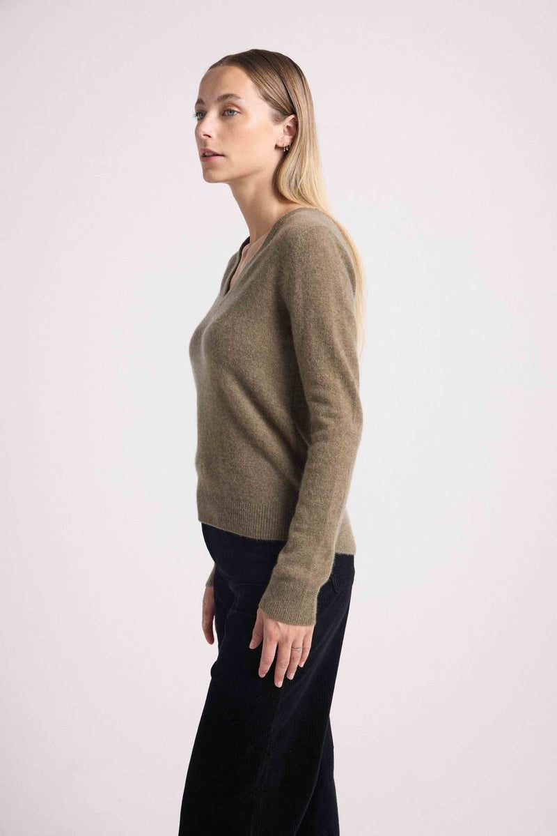 Zefina V-Neck Sweater - Khaki - 100% Cashmere Oeko-Tex - Woman