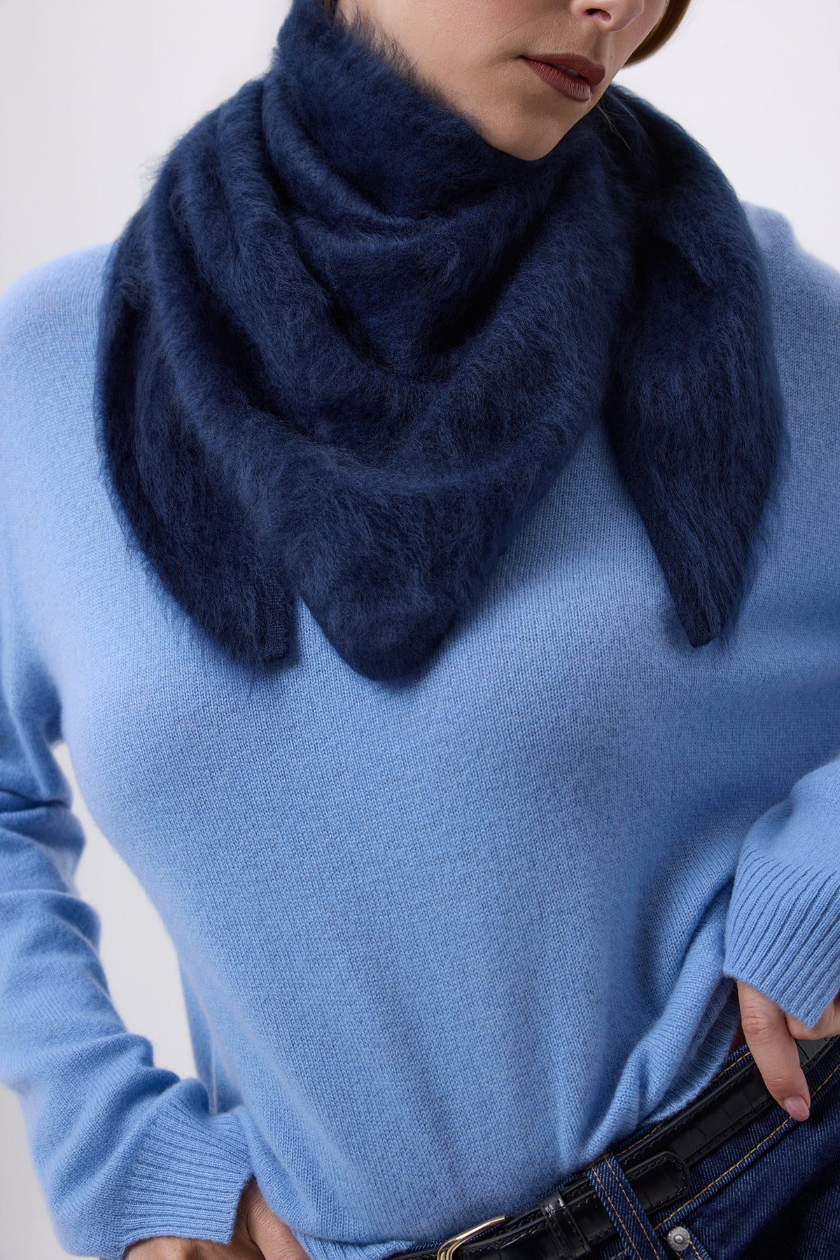 Oversized Bandana Triangle – Brushed Cashmere Bandana Zeno - Bleu Marine - Femme