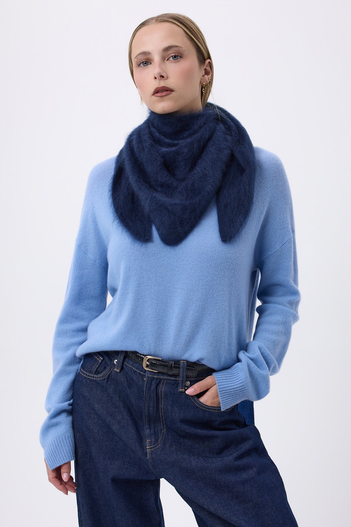 Oversized Bandana Triangle – Brushed Cashmere Bandana Zeno - Bleu Marine - Femme