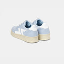 Vista trasera de las zapatillas ZETA B3 Azul, destacando el talón y acabados.