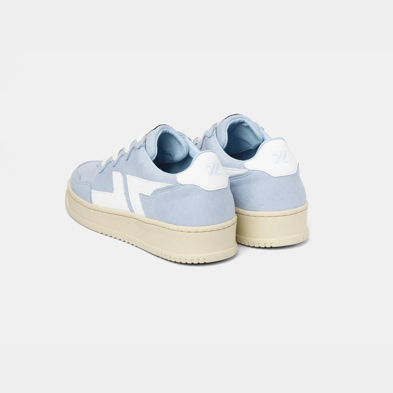 Vista trasera de las zapatillas ZETA B3 Azul, destacando el talón y acabados.