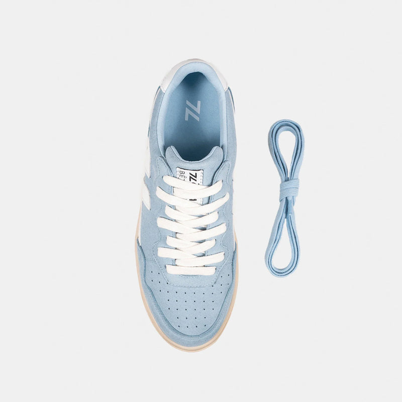 Vista superior de las zapatillas ZETA B3 Azul, que muestra el diseño minimalista.