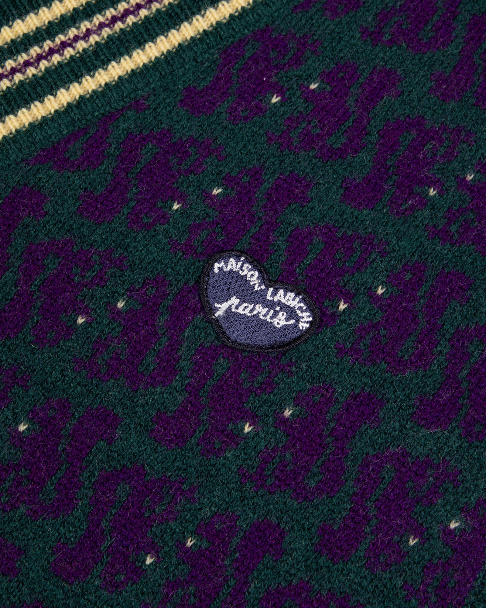 "Squirrel Jacquard" Alombert Sleeveless Cardigan