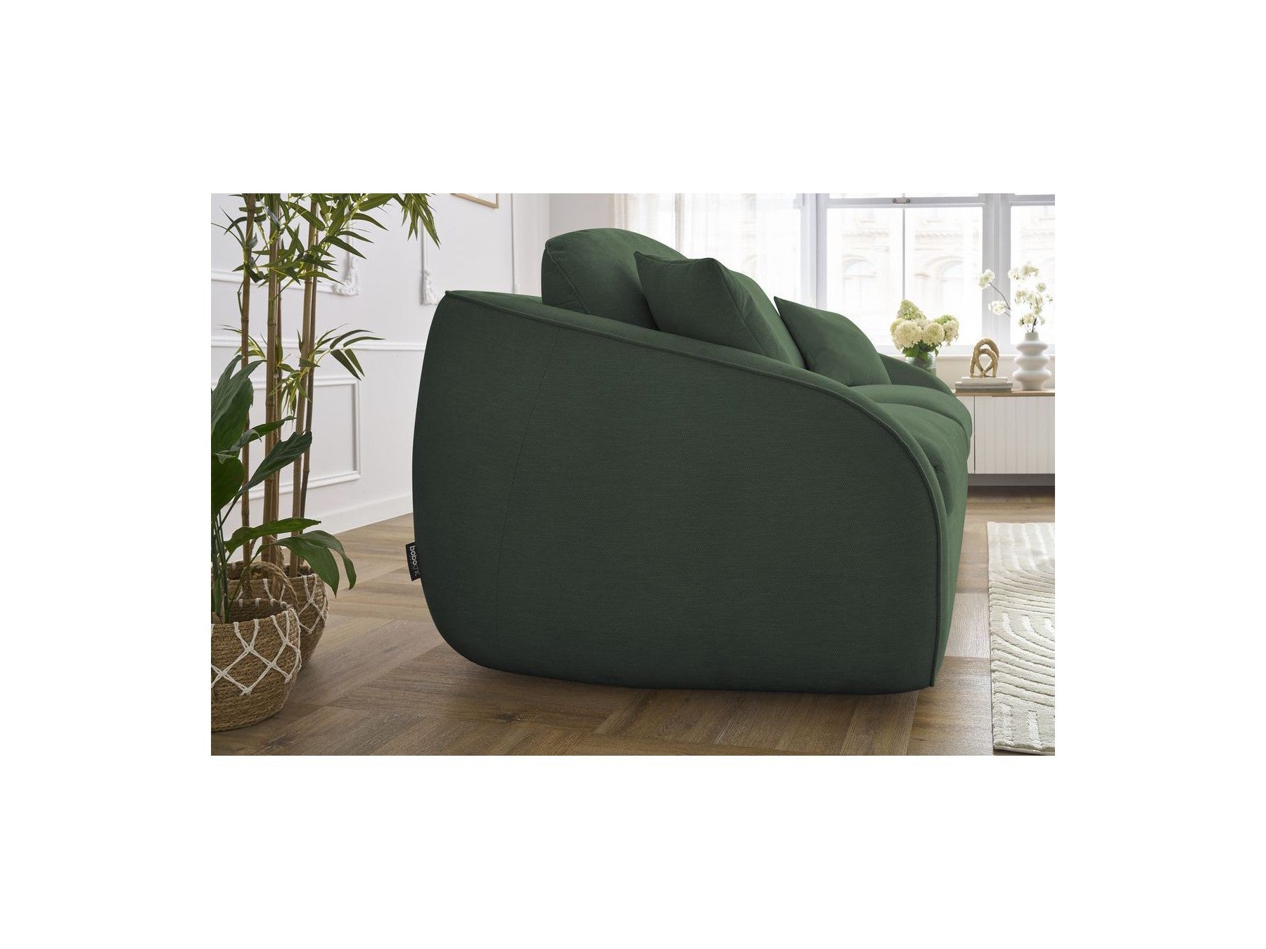 Cezanne Straight Sofa Bed with Express Opening and Smooth Fabric