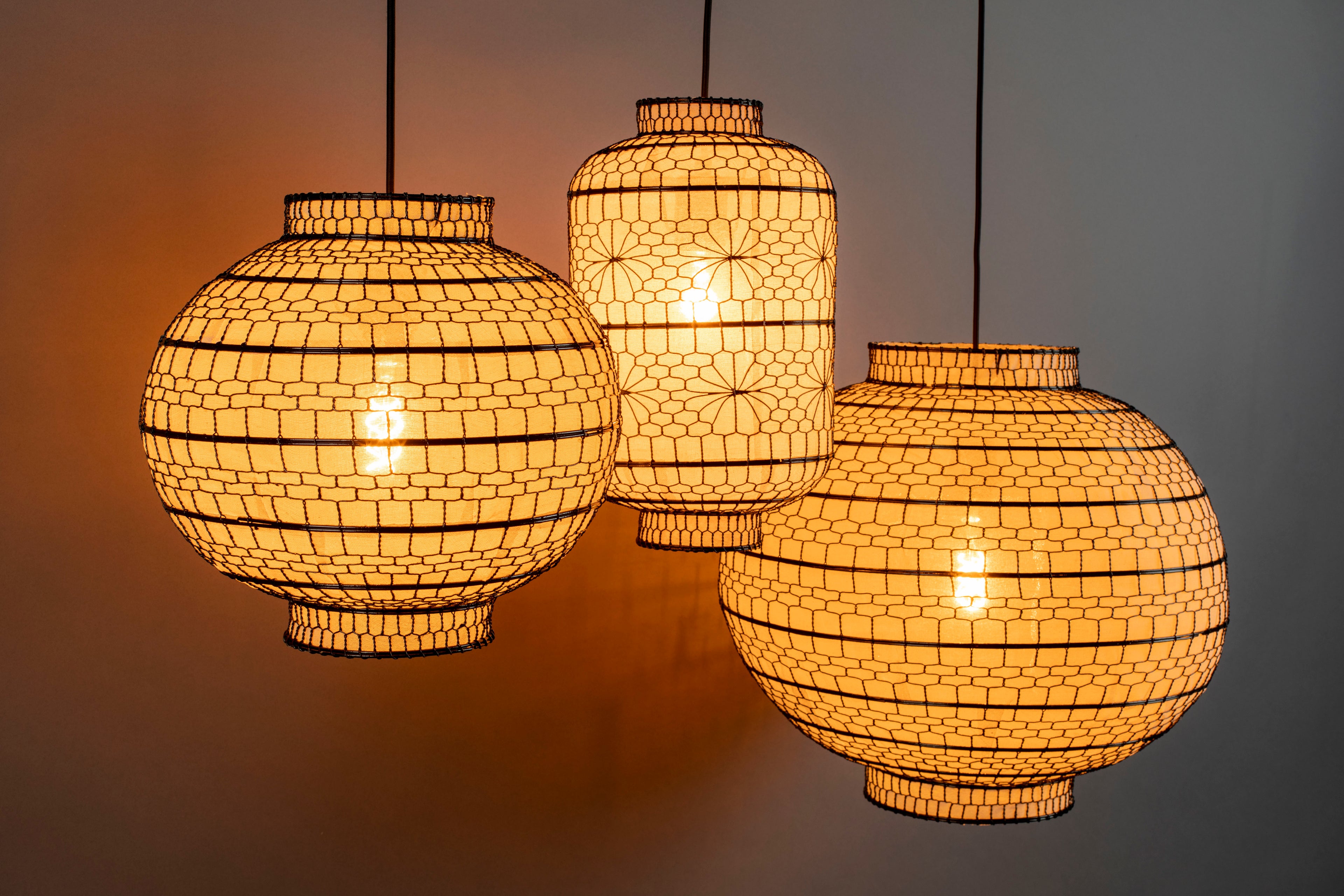 Ming Ronde '45 - Pendant Lamp - Iron - White