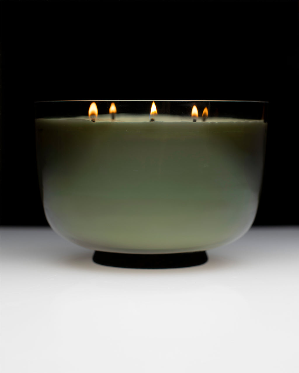 Candles Antwerp - Duftlys - M - Sojavoks Og Paraffin - Røggrå
