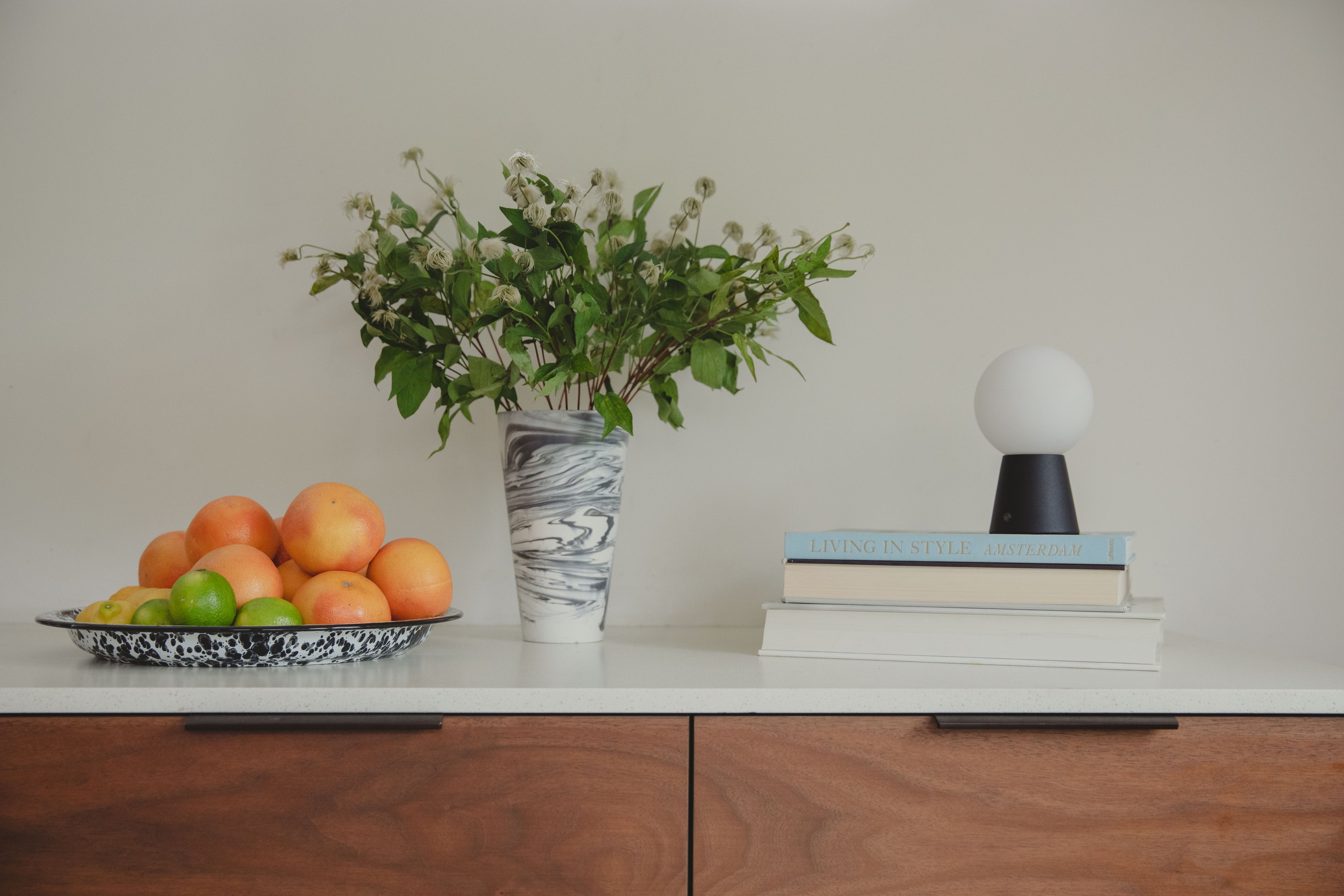 Conic S - Vase - Resin - Black/White/Grey