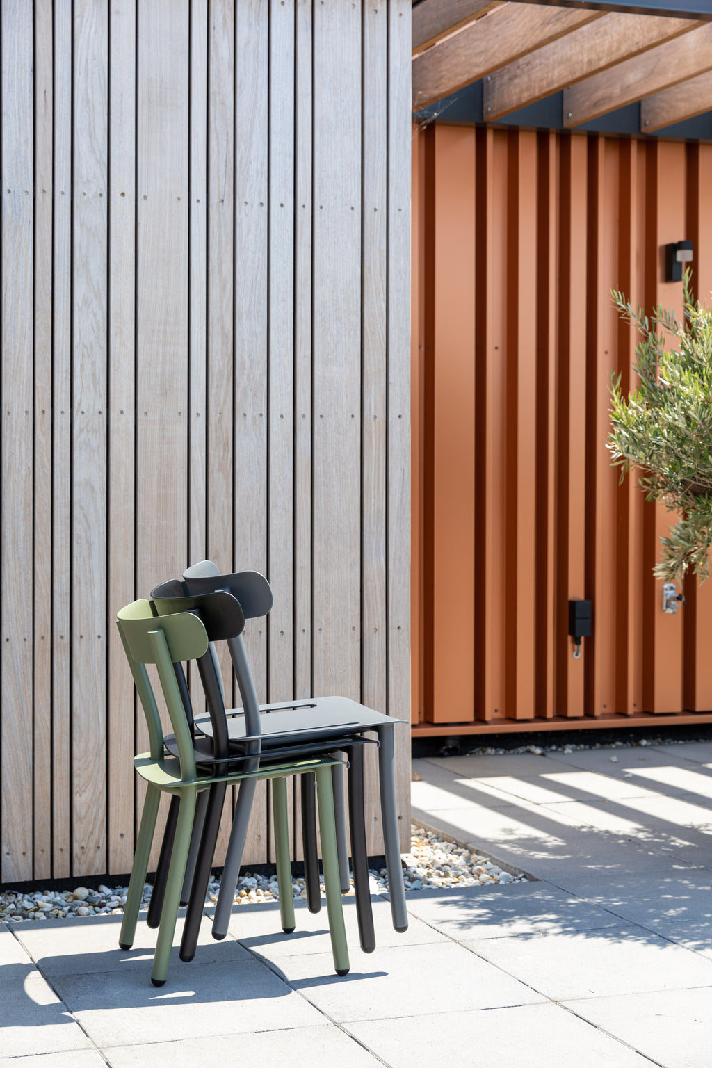 Friday - Outdoor Chair - Aluminum - Black