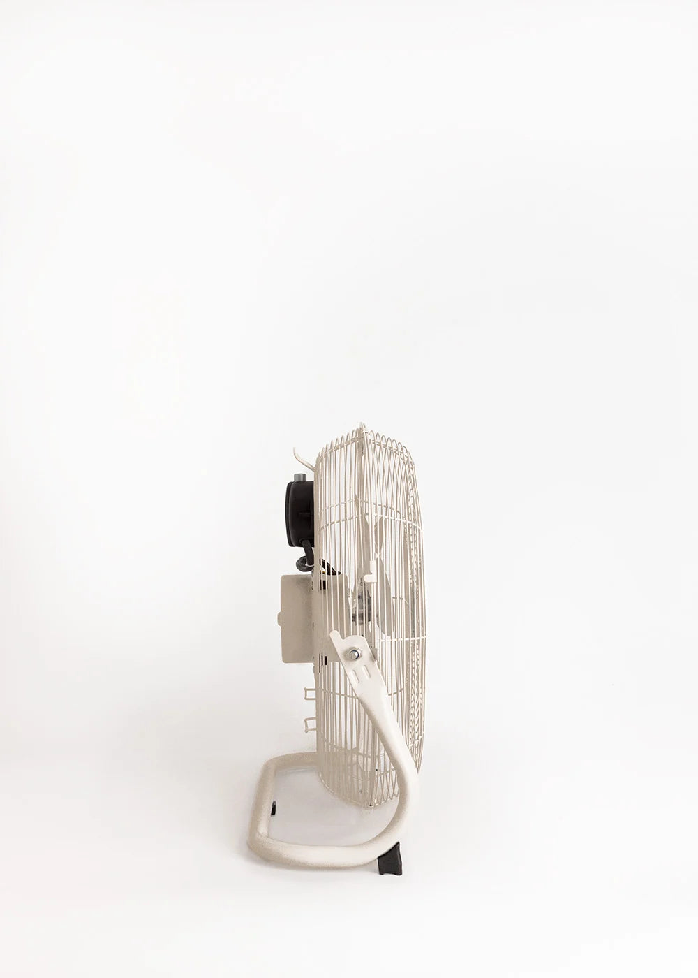 Air Floor Retro - Industrial Floor Fan - 16" - Sand