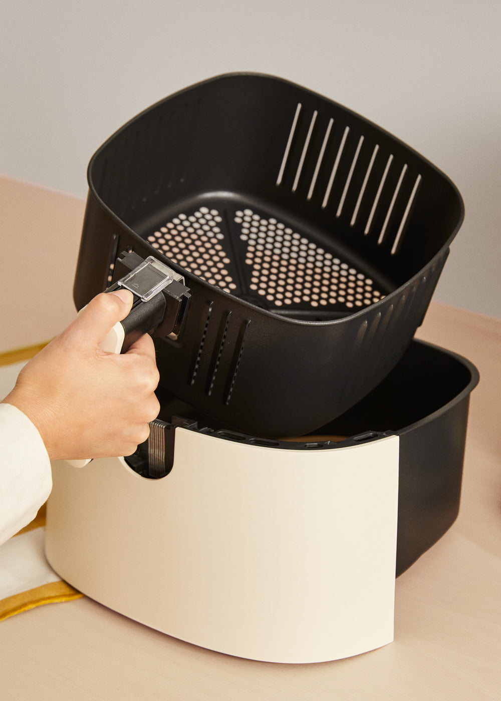 Air Fryer Pro Large - Oil-Free Fryer 6.2L - Off White