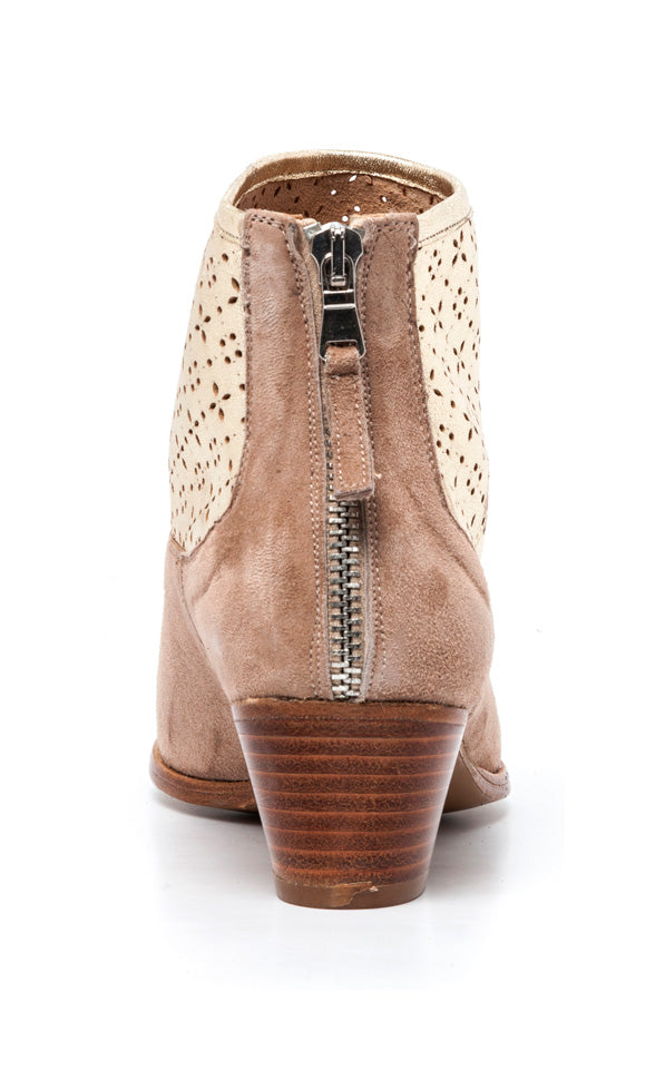 BOOTS ANN TUIL ANABELA | anntuil.com