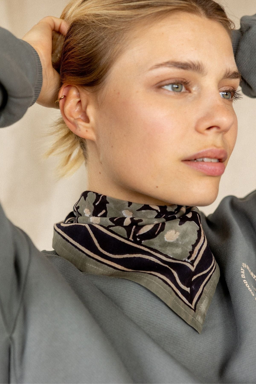 Petit foulard en coton Dupitta