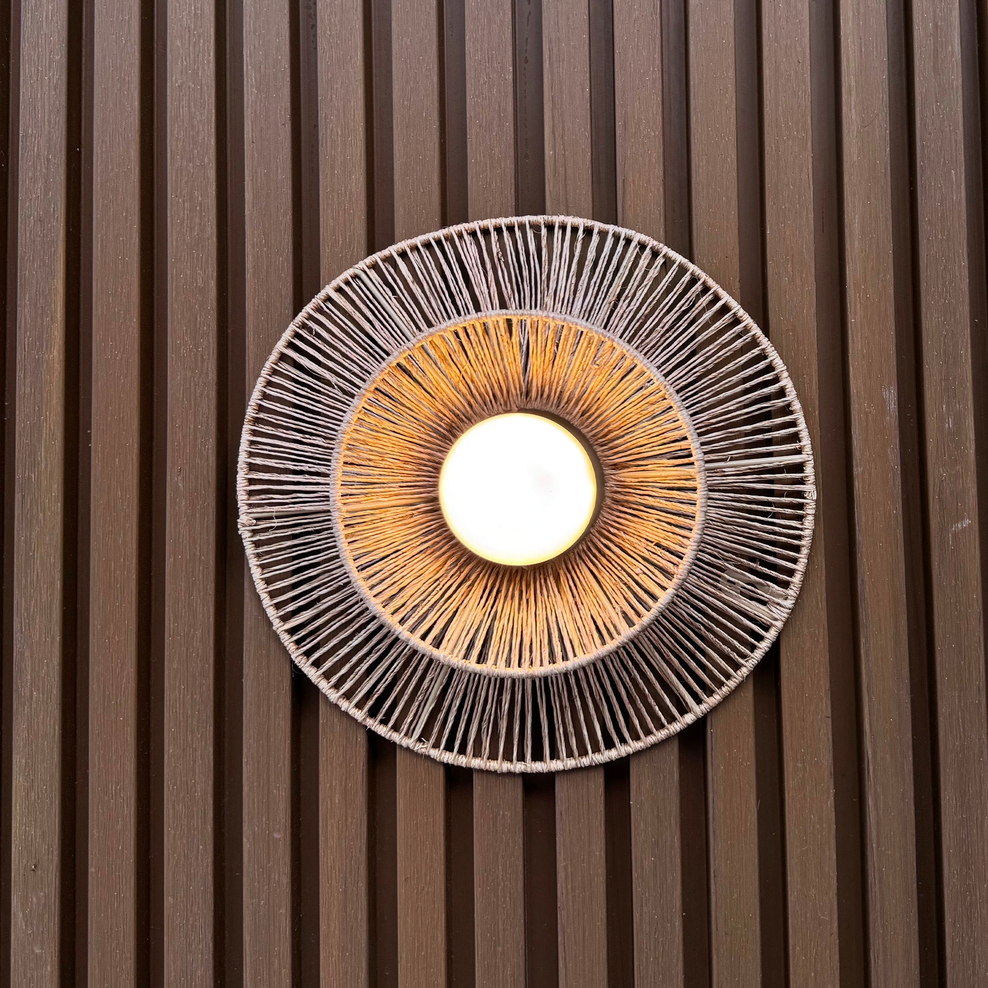 Dalia - Aplique inalámbrico - Ratán - Beige