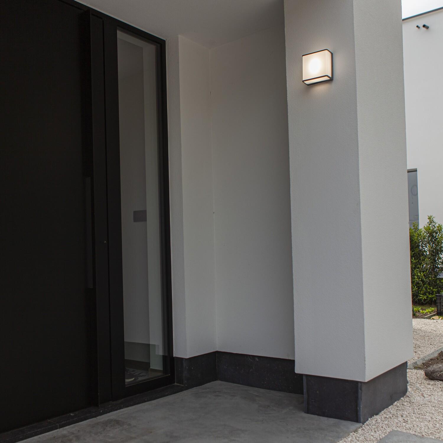 Doblo - Mains-Powered Wall Light - Aluminium - Dark Grey