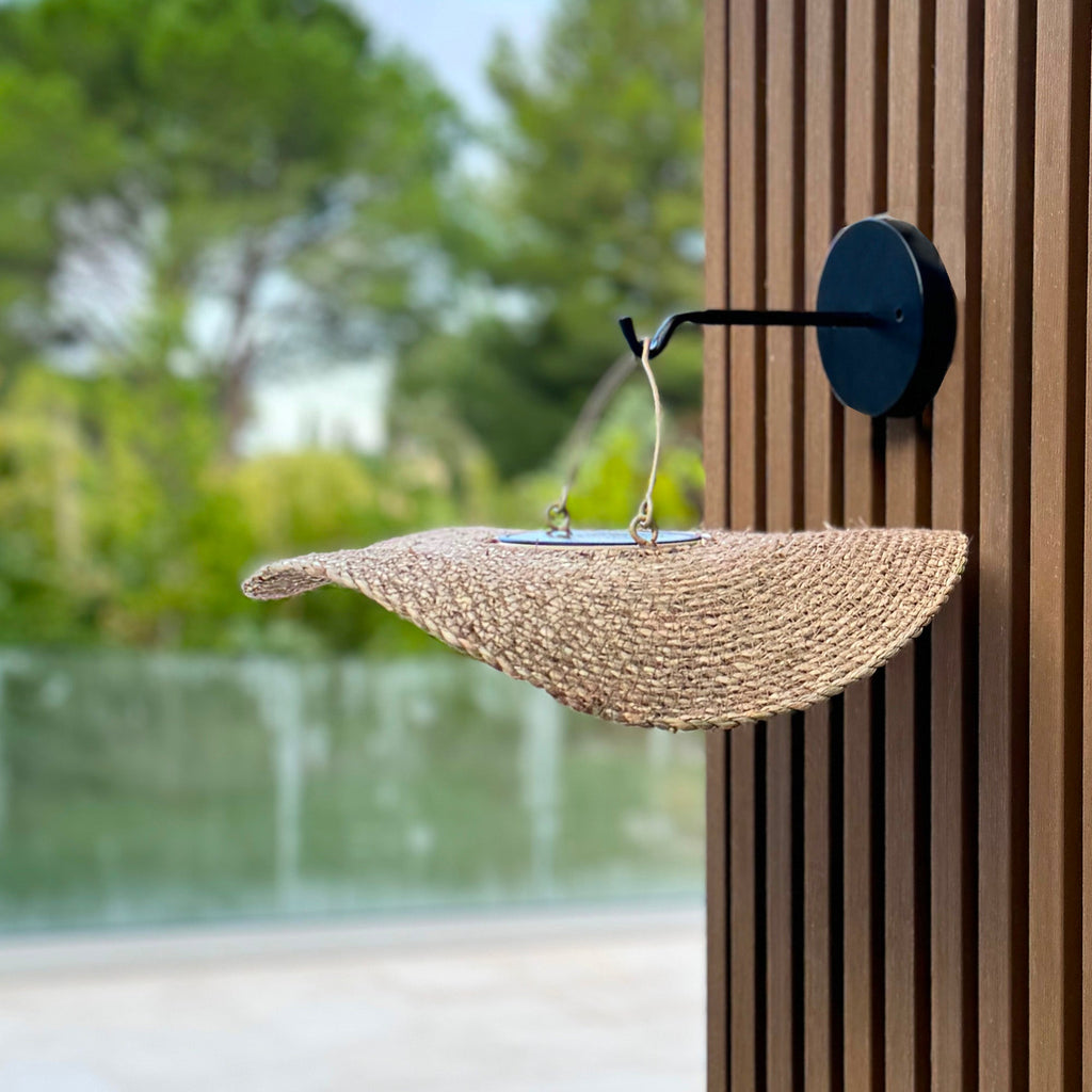 Coralia - Aplique Solar Decorativo - Rattan - Beige