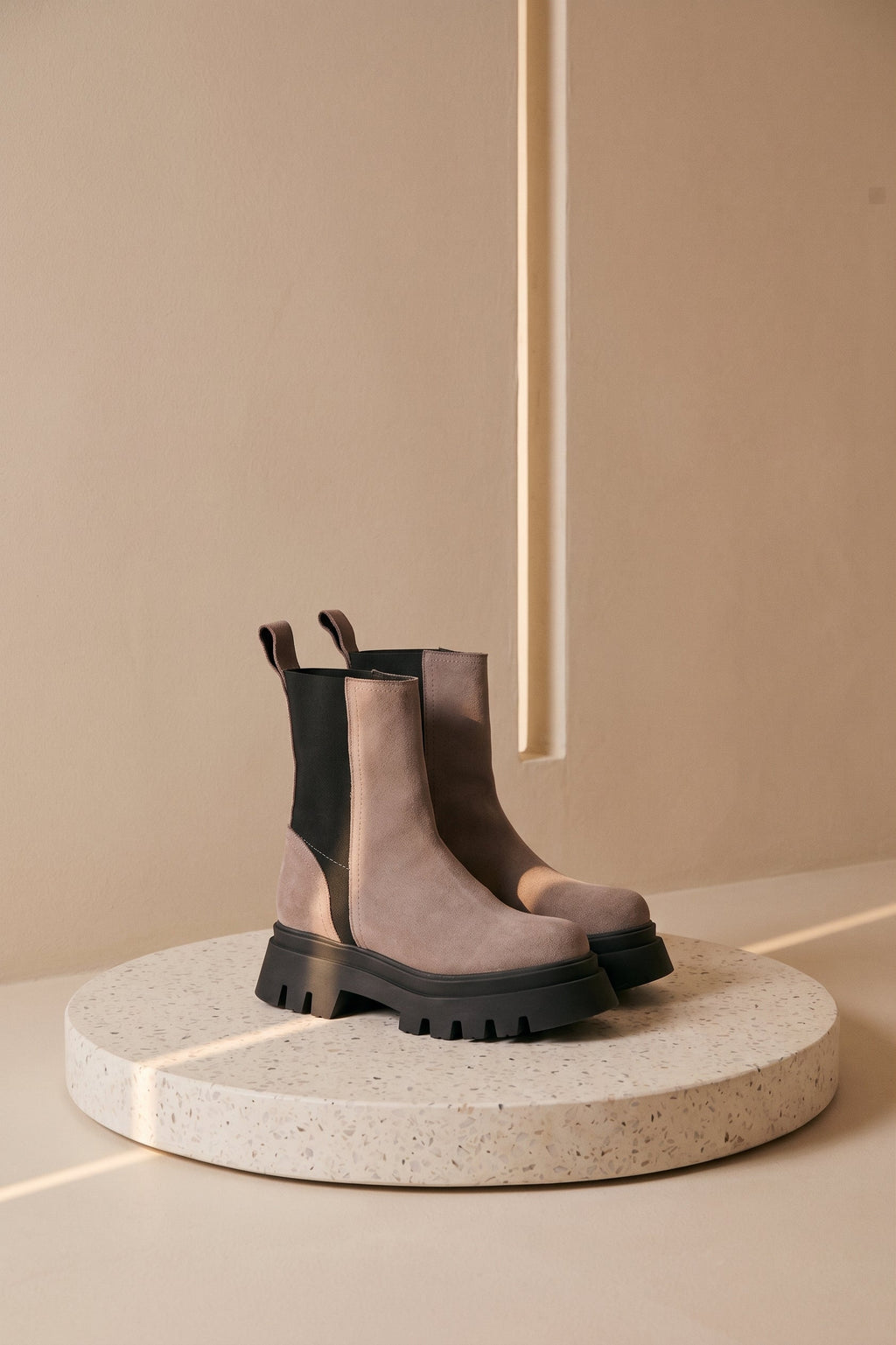 Botas Aria gris topo