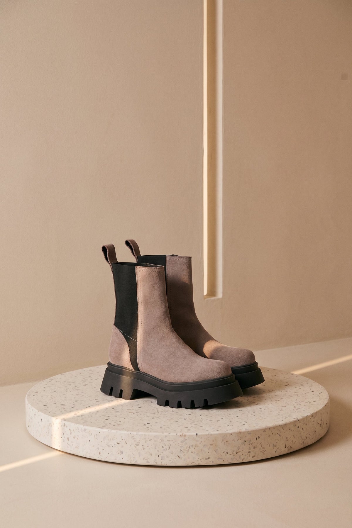 Botas Aria gris topo