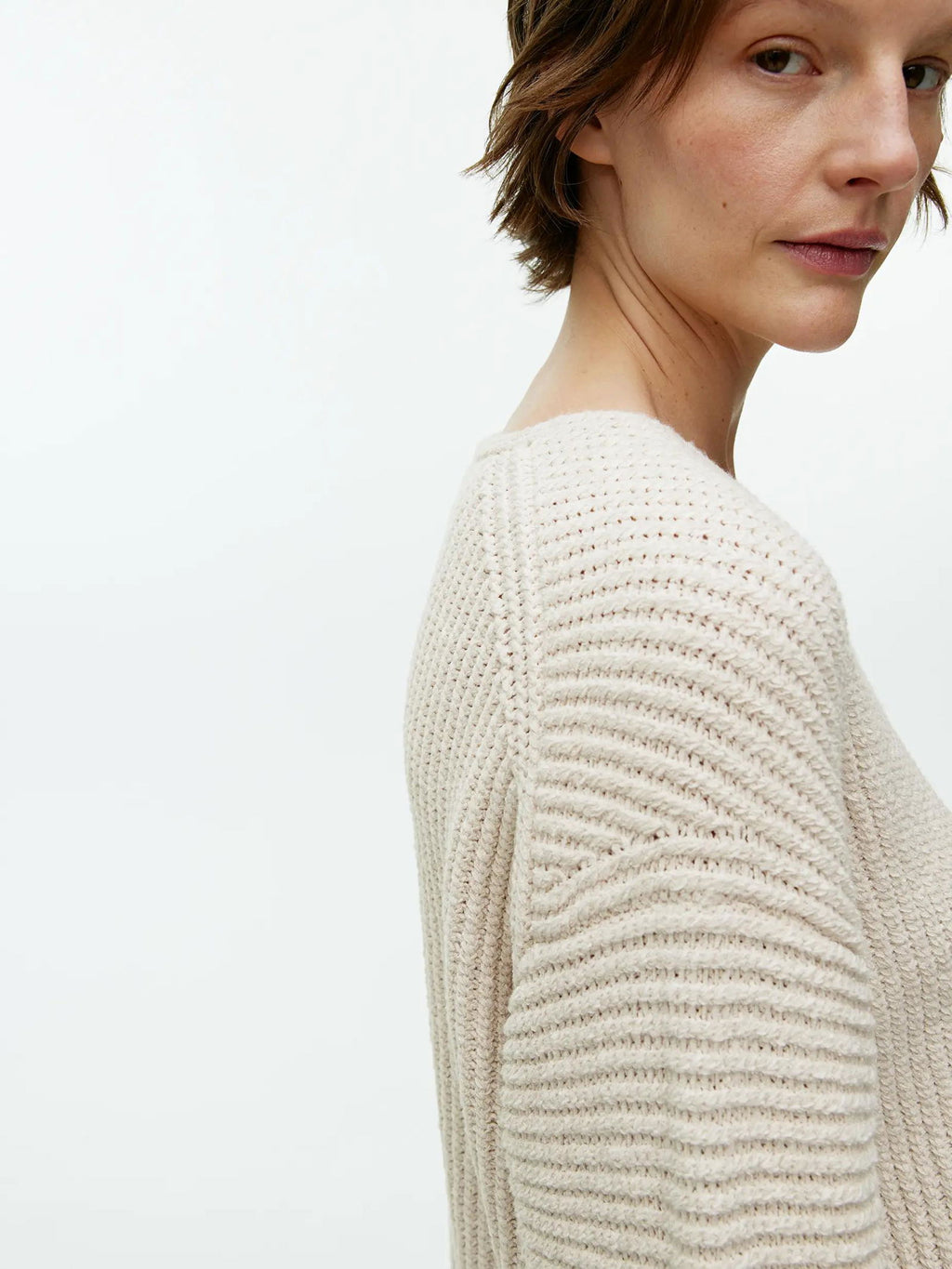 Sweter Chelo – Beżowy