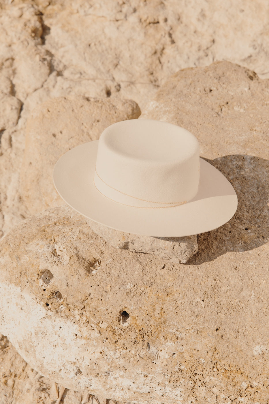 Athena Felt Hat - Offwhite