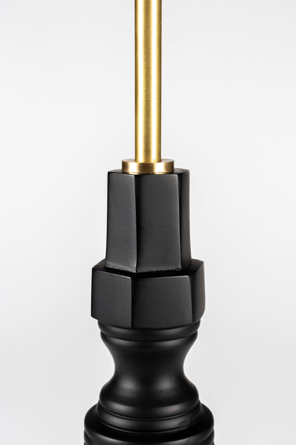 Totem - Table Lamp - Aluminum - Black