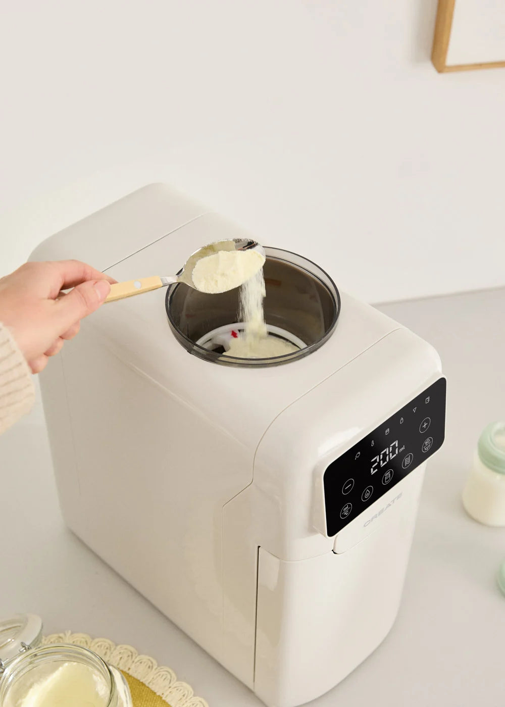 Baby Thera Matic - Préparateur Automatique De Biberons Avec Doseur De Formule - Blanc Cassé