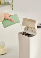 Baby Thera Matic - Préparateur Automatique De Biberons Avec Doseur De Formule - Blanc Cassé