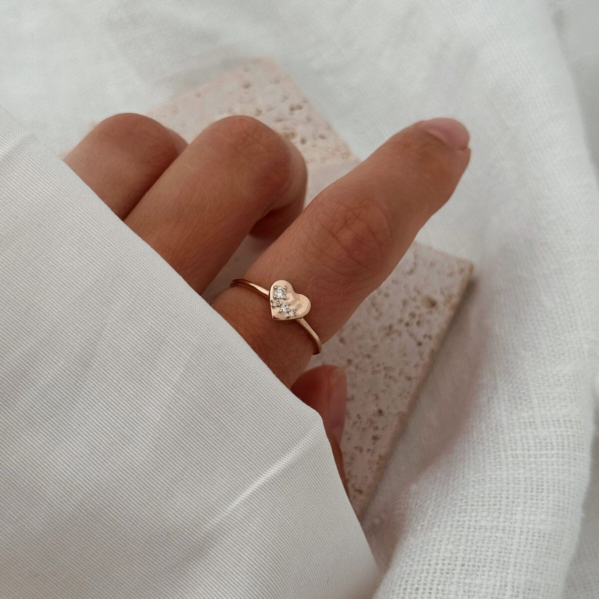 Gilia Heart Ring - Gold