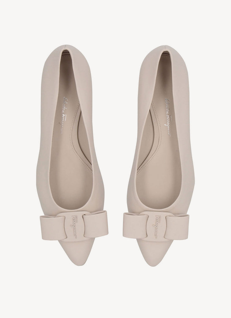 Salvatore Ferragamo - Ballerines Viva - Beige - Femme