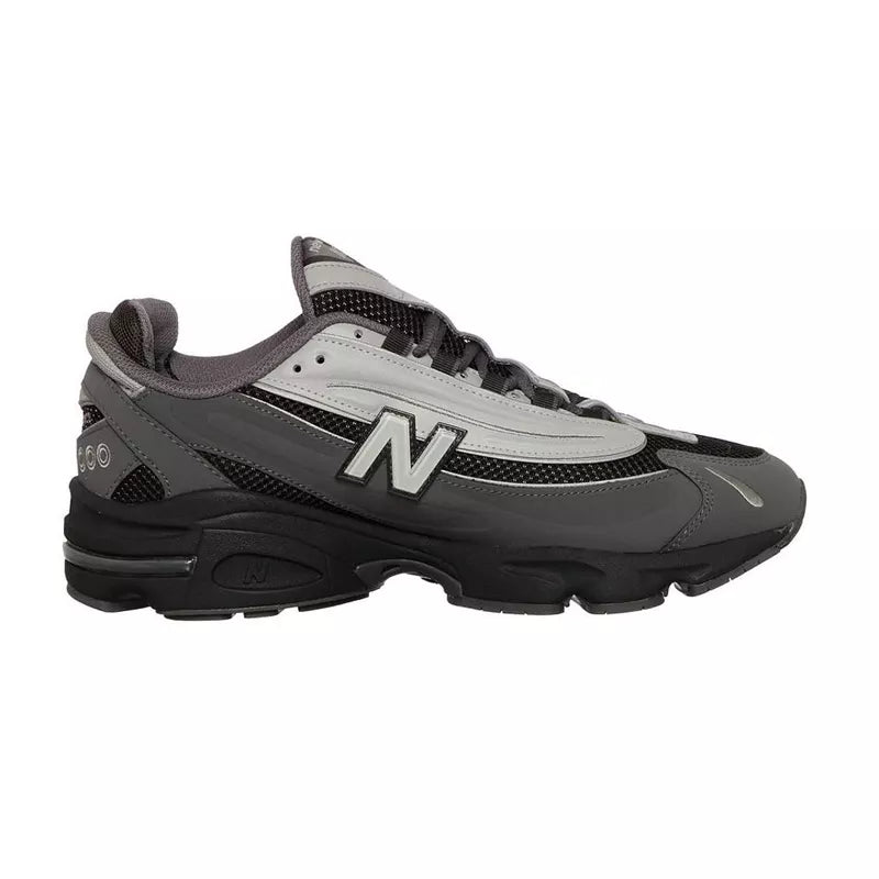 Baskets New Balance M1000 - Gris, Noir, Blanc.