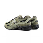 M2002 Sneakers - Dark Khaki, Black