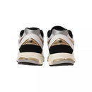 Zapatillas M2002 - Blanco/Negro/Oro