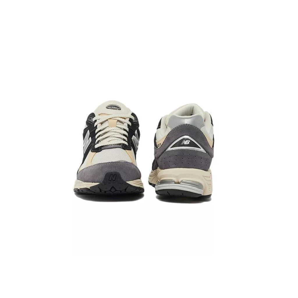 M2002 Sneakers - Black Beige