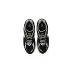 M2002 Sneakers - Black/Gold