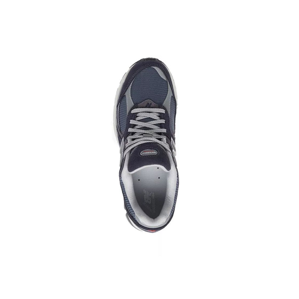 New Balance M2002 Sneakers - Navy Blue, White.
