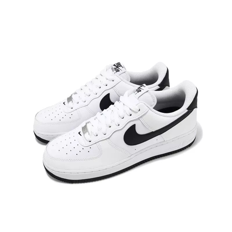 Nike Air Force 1 07 Sneakers - White/Black
