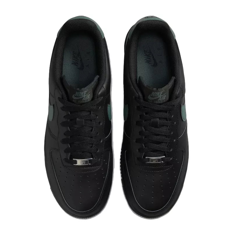 Baskets Nike Air Force 1 07 - Noir Et Gris
