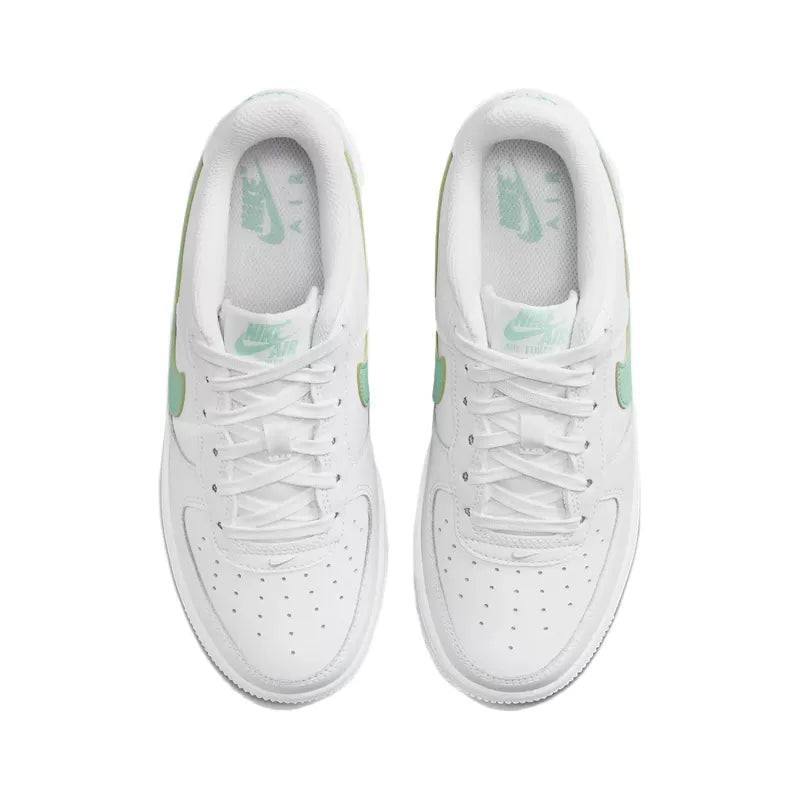 Nike Baskets Air Force 1 Junior Blanc Et Vert Femme The Bradery