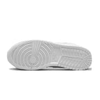 Baskets Nike Air Jordan 1 Mid - Blanc Clair.