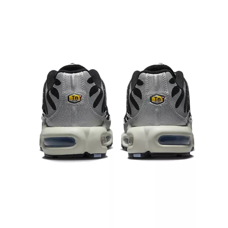 Baskets Air Max Plus - Noir Et Gris