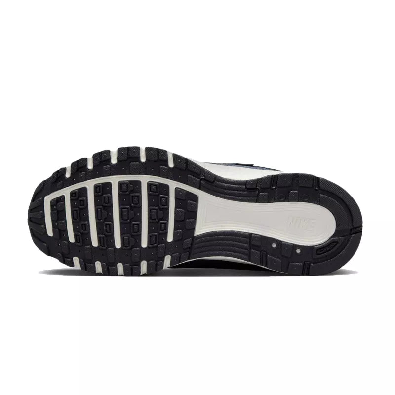 Baskets Nike P-6000 Gs - Bleu Marine, Gris, Blanc.