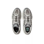 Baskets Nike P-6000 - Gris Et Blanc