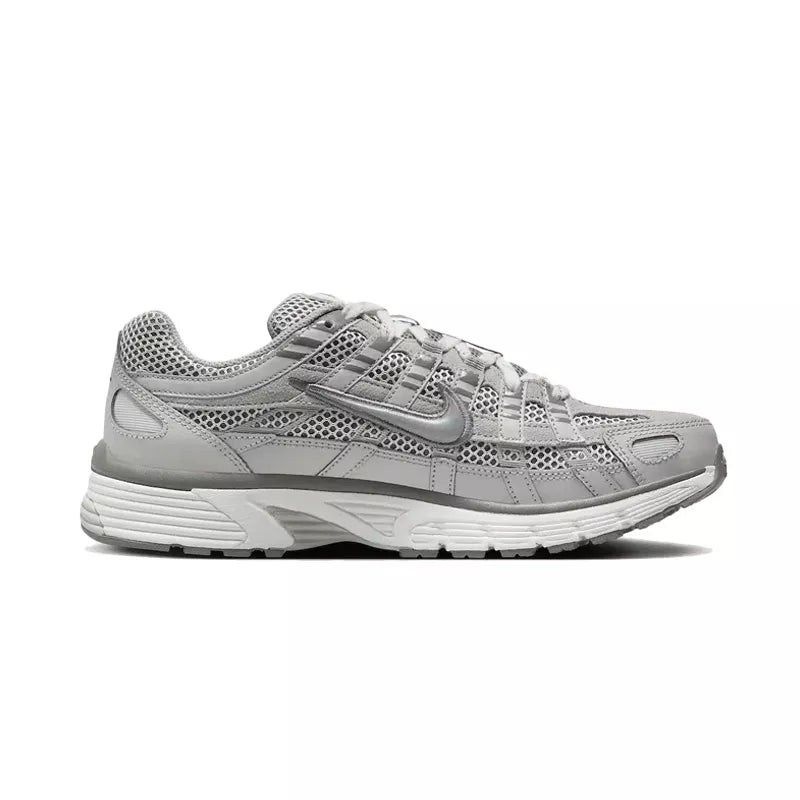 Baskets Nike P-6000 - Gris Et Blanc