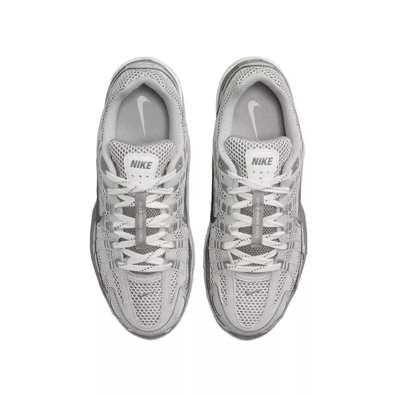 Baskets Nike P-6000 - Gris Et Blanc