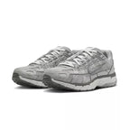 Baskets Nike P-6000 - Gris Et Blanc